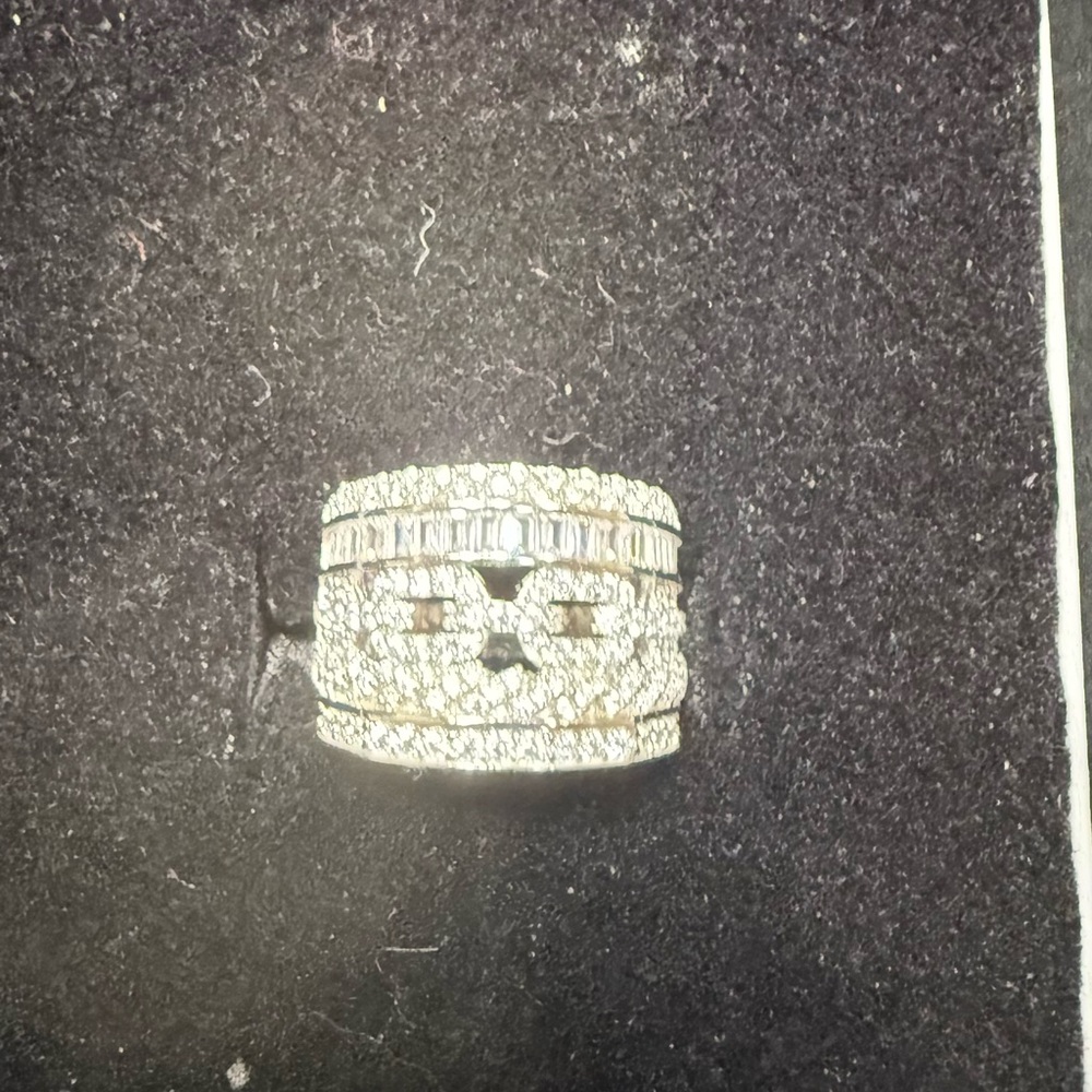 Elegant Silver Women's Ring